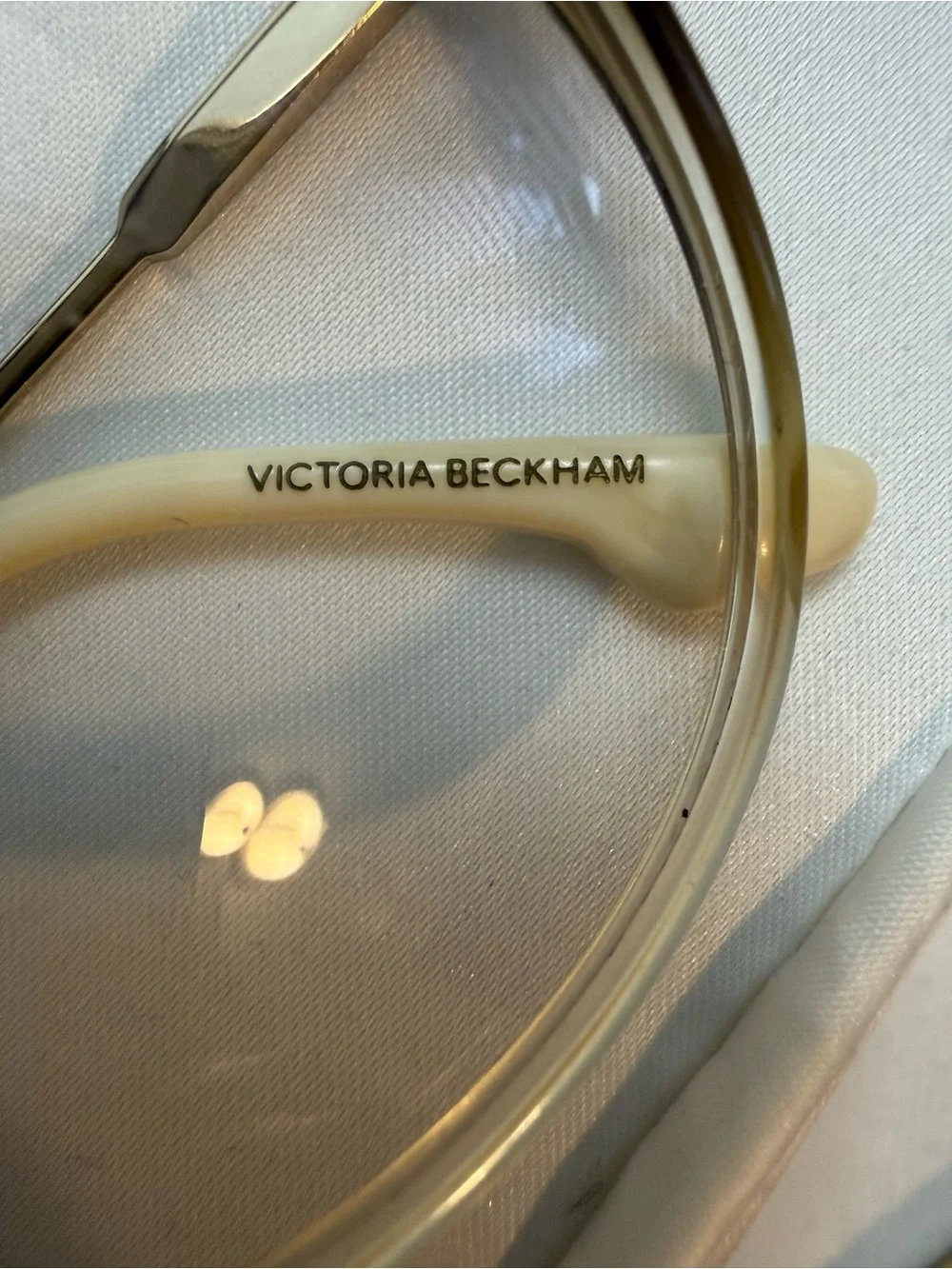 Authentic Victoria Beckham VB2624 eyeglass frame in color 319